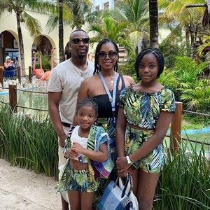 Meet your Posher, Chloe